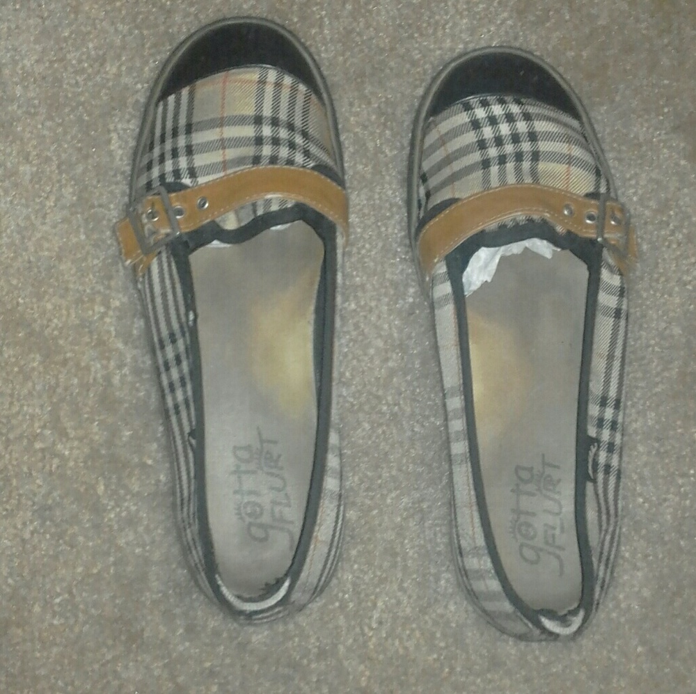 Gotta flurt flats